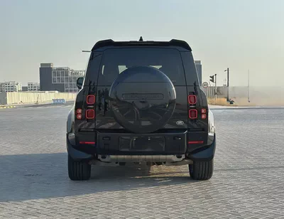 Land Rover Defender 110 SE P400 · 2021 · Canadian Specs · 84,000 km · Full Black ·-3