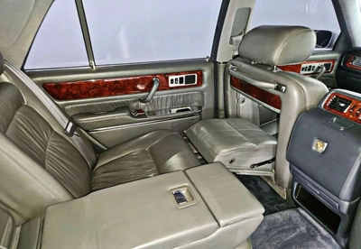 Toyota Century 5.0L-12CYL - FULL OPTION EXCELLENT CONDITION JAPANESE SPECIFICATION -8