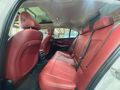BMW 320i 2024 MODEL-10