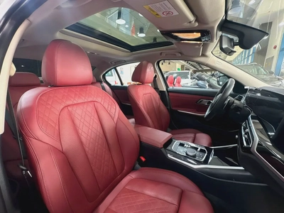BMW 320i 2024 MODEL-12