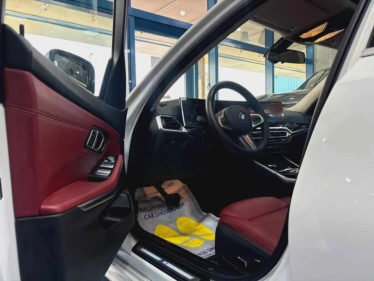 BMW 320i 2024 MODEL-6-6