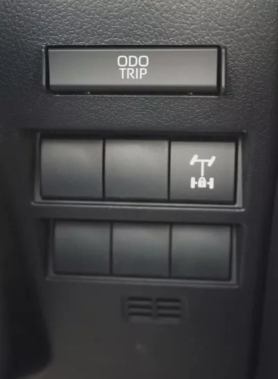 LC300 GXR 3.5L Twin Turbo 2026 GCC Specs No Radar No JBL-19