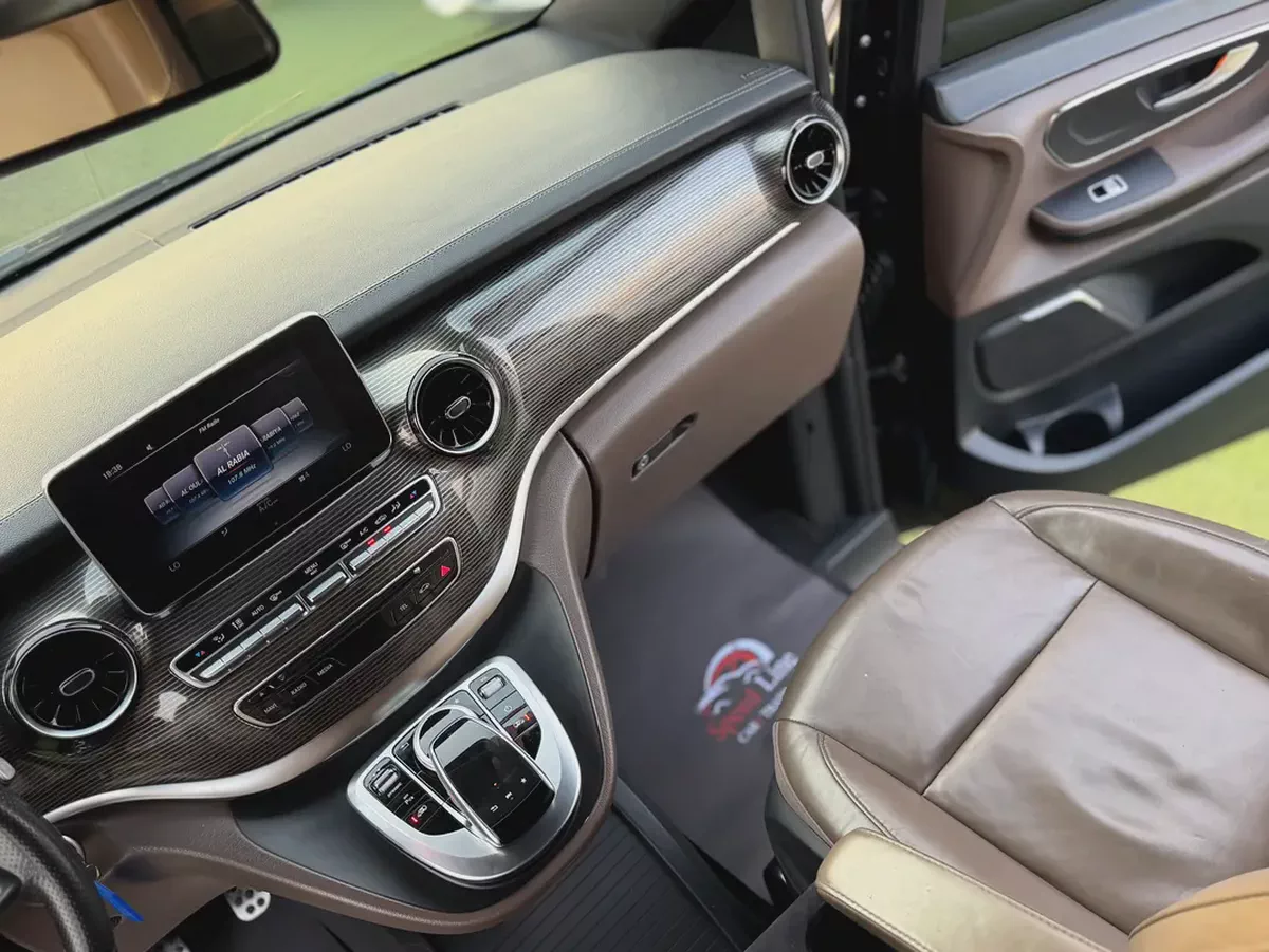 2020 Mercedes-Benz V-Class V 250 GCC Specs-11-11