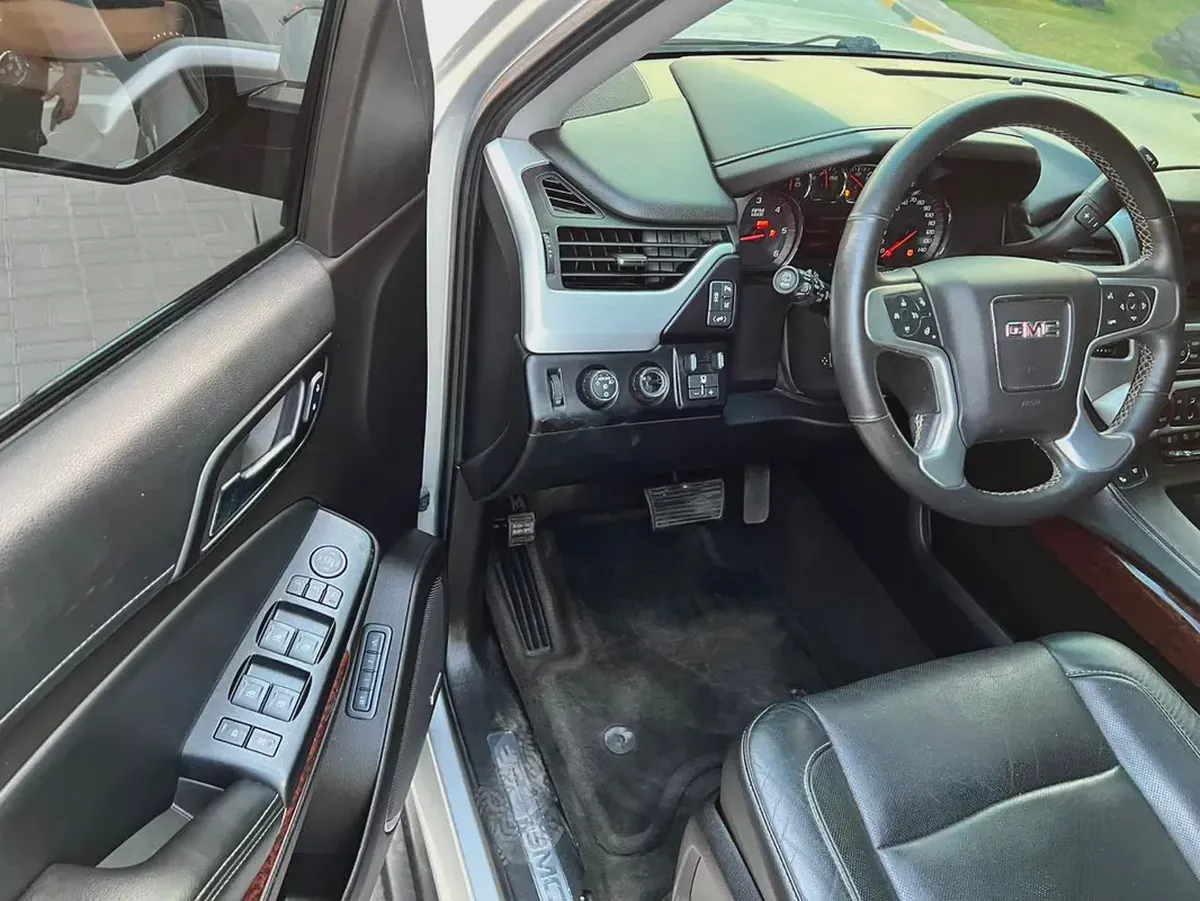 GMC Yukon SLE 2015 | American Specs | Well Maintained-5-5