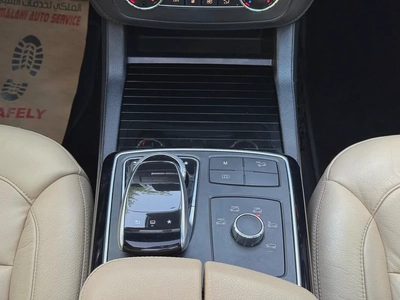 2016 Mercedes-Benz GLE 400 | GCC Specs | Low Mileage | Pristine Condition-6