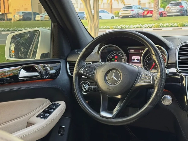 2016 Mercedes-Benz GLE 400 | GCC Specs | Low Mileage | Pristine Condition