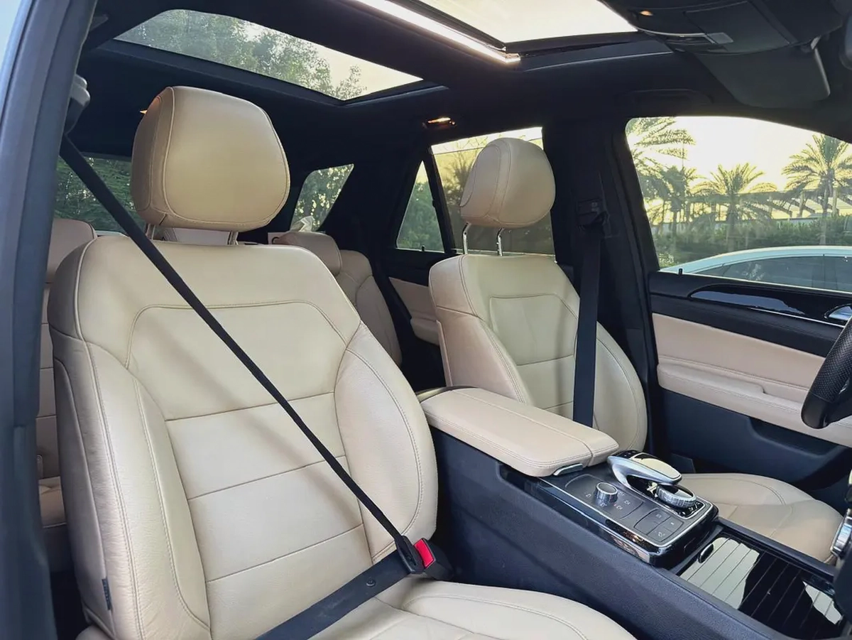 2016 Mercedes-Benz GLE 400 | GCC Specs | Low Mileage | Pristine Condition-12-12