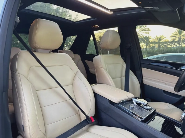2016 Mercedes-Benz GLE 400 | GCC Specs | Low Mileage | Pristine Condition