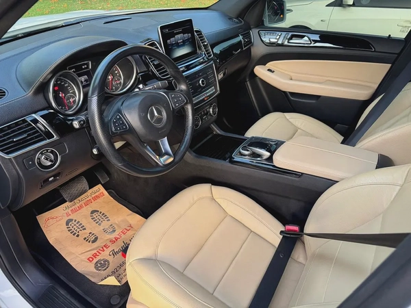 2016 Mercedes-Benz GLE 400 | GCC Specs | Low Mileage | Pristine Condition