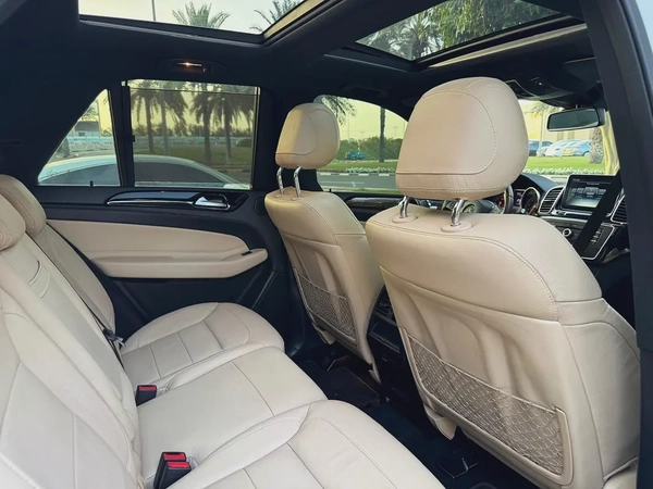 2016 Mercedes-Benz GLE 400 | GCC Specs | Low Mileage | Pristine Condition
