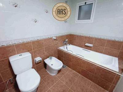 Luxurious and spacious 2BHK apartment with maid room,near to Metro station-6