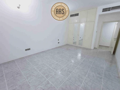 Luxurious and spacious 2BHK apartment with maid room,near to Metro station-8