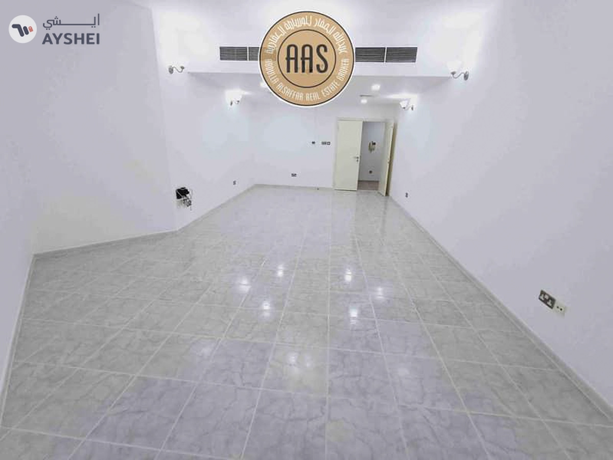 Luxurious and spacious 2BHK apartment with maid room,near to Metro station-15-15