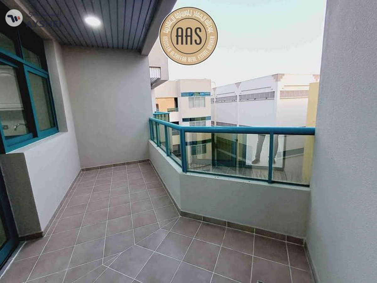 Luxurious and spacious 2BHK apartment with maid room,near to Metro station-16-16