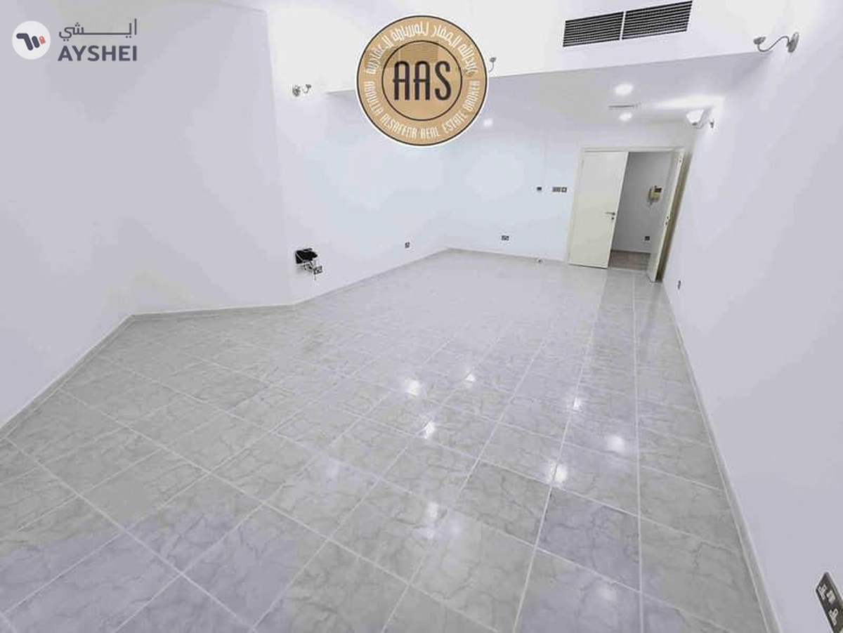 Luxurious and spacious 2BHK apartment with maid room,near to Metro station-17-17