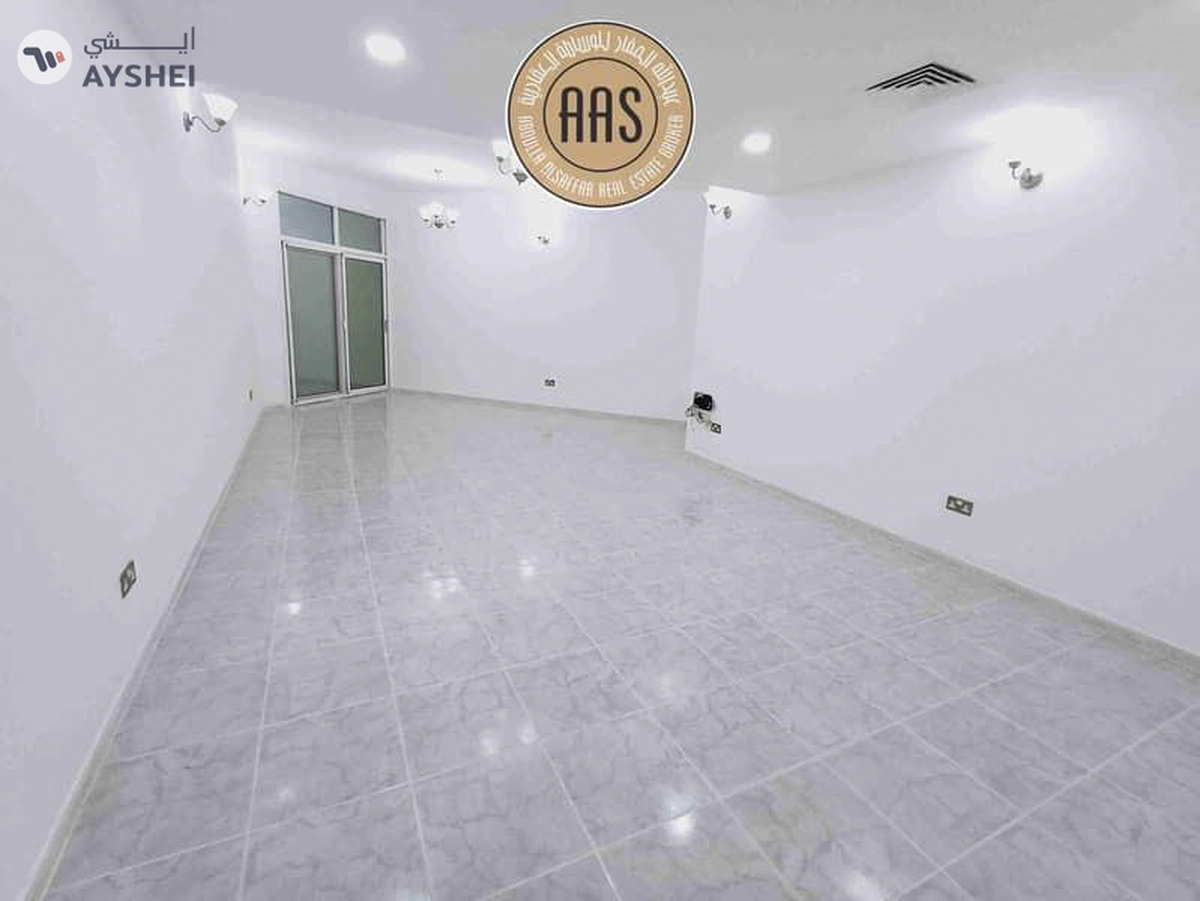 Luxurious and spacious 2BHK apartment with maid room,near to Metro station-18-18
