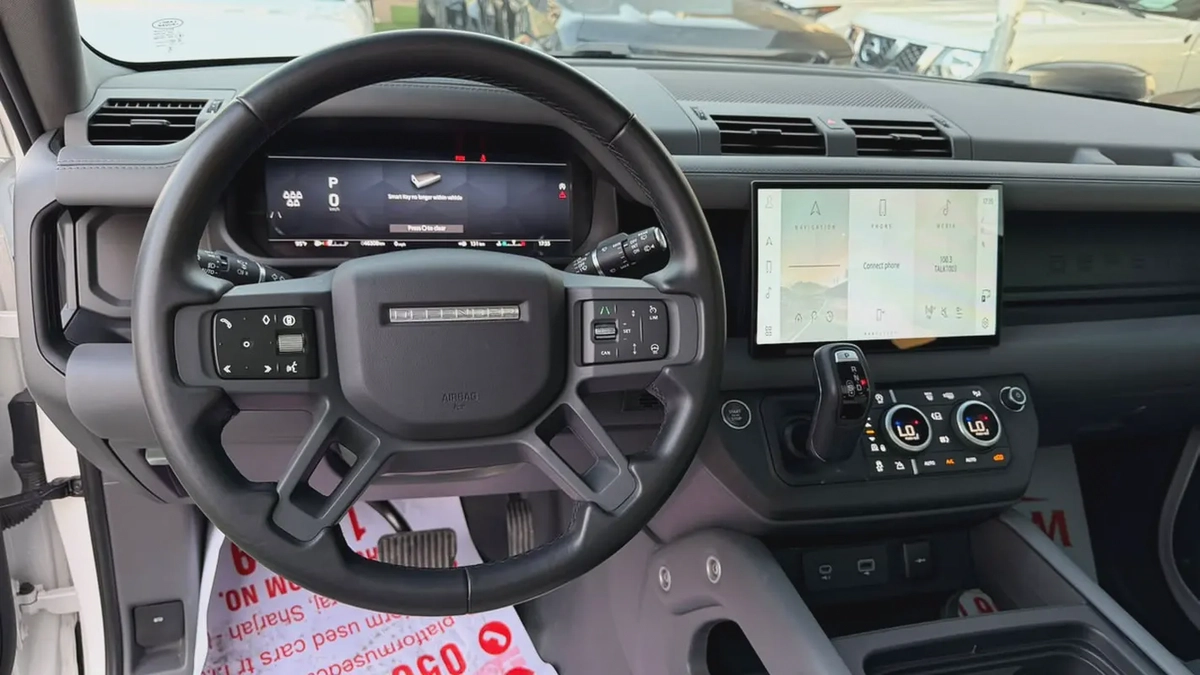 Land Rover Defender 110 SE P400 2024 | American Specs-11-11