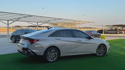 Hyundai avante 2024 full option-2