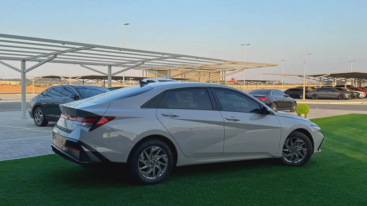 Hyundai avante 2024 full option-2-2