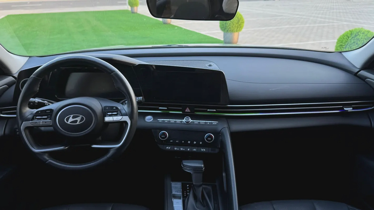 Hyundai avante 2024 full option-6-6