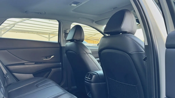 Hyundai avante 2024 full option