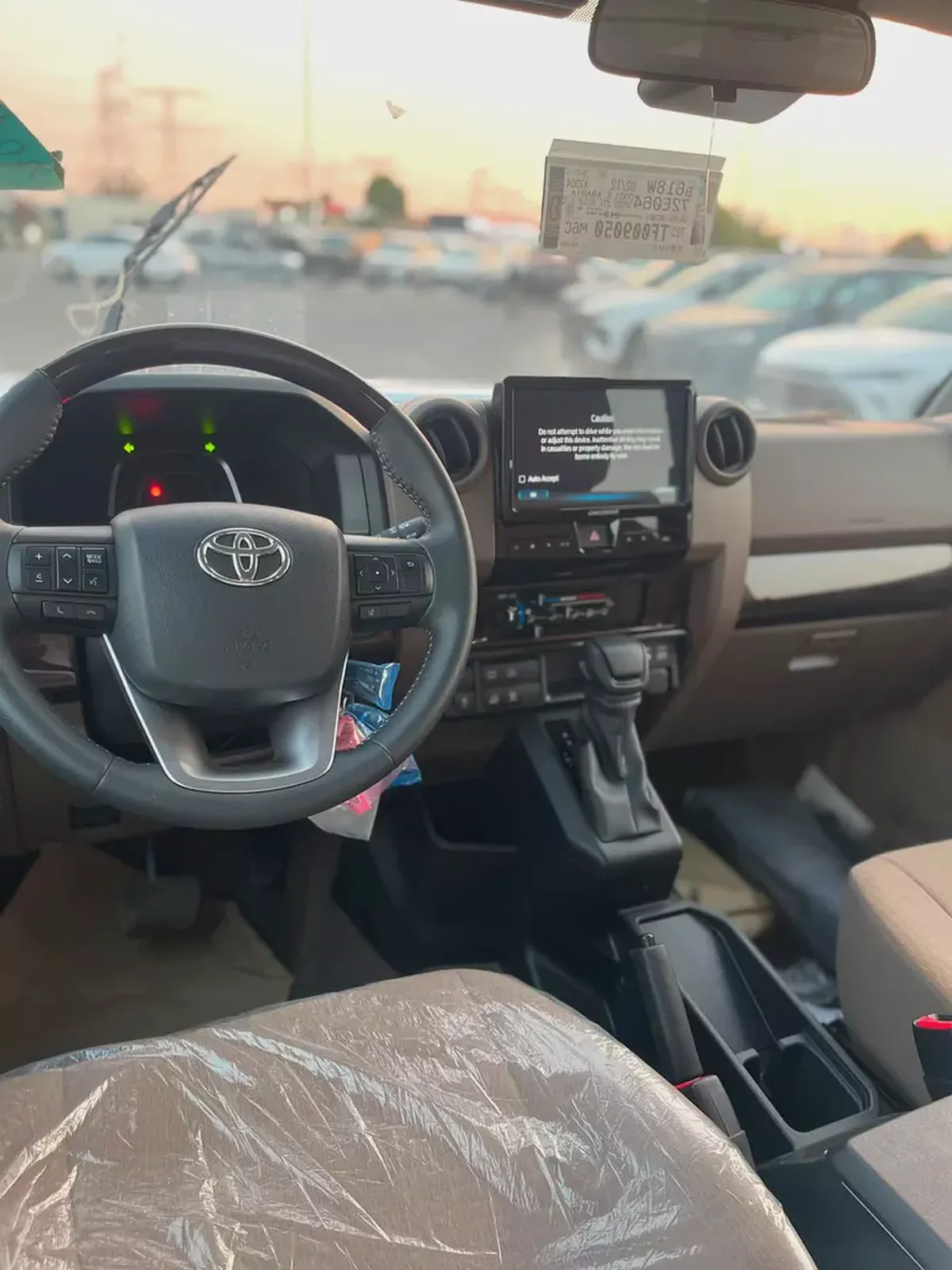 2026 Toyota Land Cruiser 70 Series LC 76 LX 4.0L A/T GCC Specs SAUDI-9-9