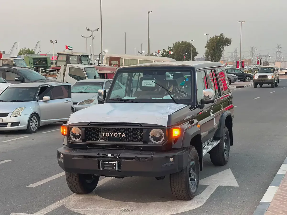 2026 Toyota Land Cruiser 70 Series LC 76 LX 4.0L A/T GCC Specs SAUDI-2-2