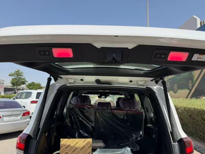 Toyota Land Cruiser VXR-13