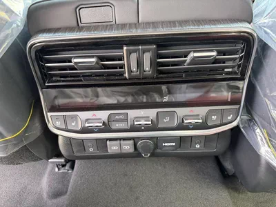 Toyota Land Cruiser VXR-16