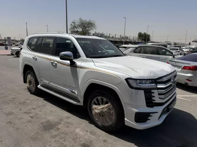 Toyota Land Cruiser VXR-1