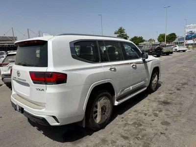 Toyota Land Cruiser VXR-21