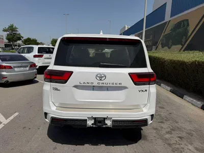 Toyota Land Cruiser VXR-22