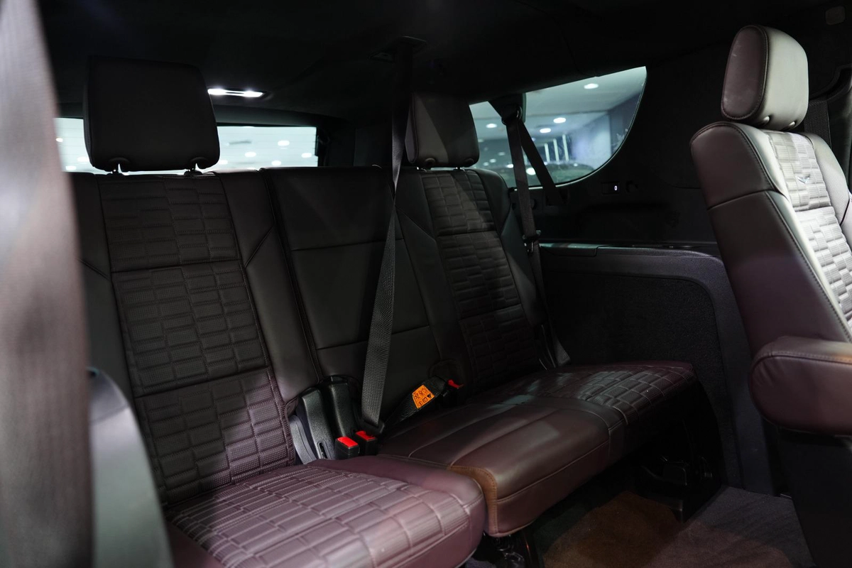 Cadillac Escalade Sport Platinum 2023-11-11