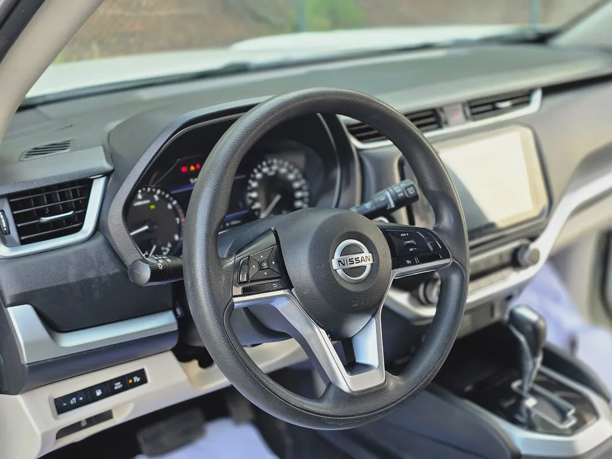 Nissan Xterra SE 2023 GCC Specs - Low Mileage - Excellent Condition-15-15