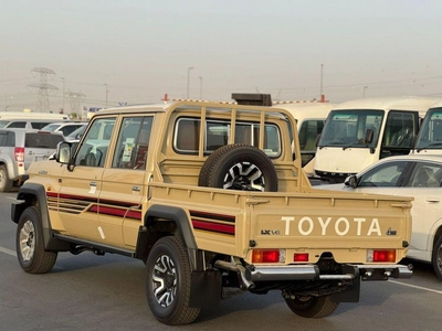 Toyota Land Cruiser Pick Up Std 4.0L Double Cab Utility 4WD-1