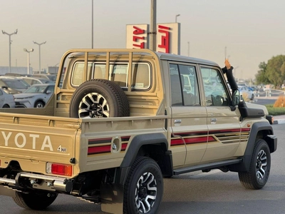 Toyota Land Cruiser Pick Up Std 4.0L Double Cab Utility 4WD-4