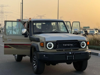 Toyota Land Cruiser Pick Up Std 4.0L Double Cab Utility 4WD-9
