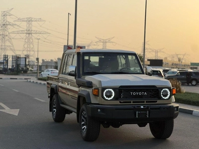 Toyota Land Cruiser Pick Up Std 4.0L Double Cab Utility 4WD-11