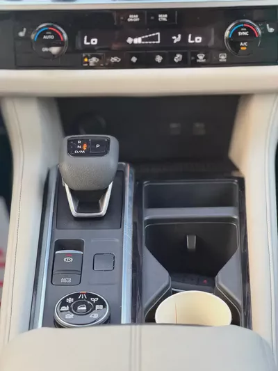 Nissan Pathfinder SL 2025 GCC Specs-10