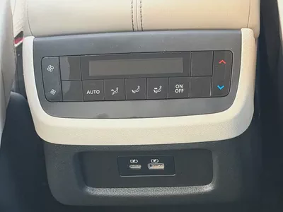 Nissan Pathfinder SL 2025 GCC Specs-11