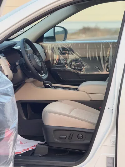 Nissan Pathfinder SL 2025 GCC Specs-15