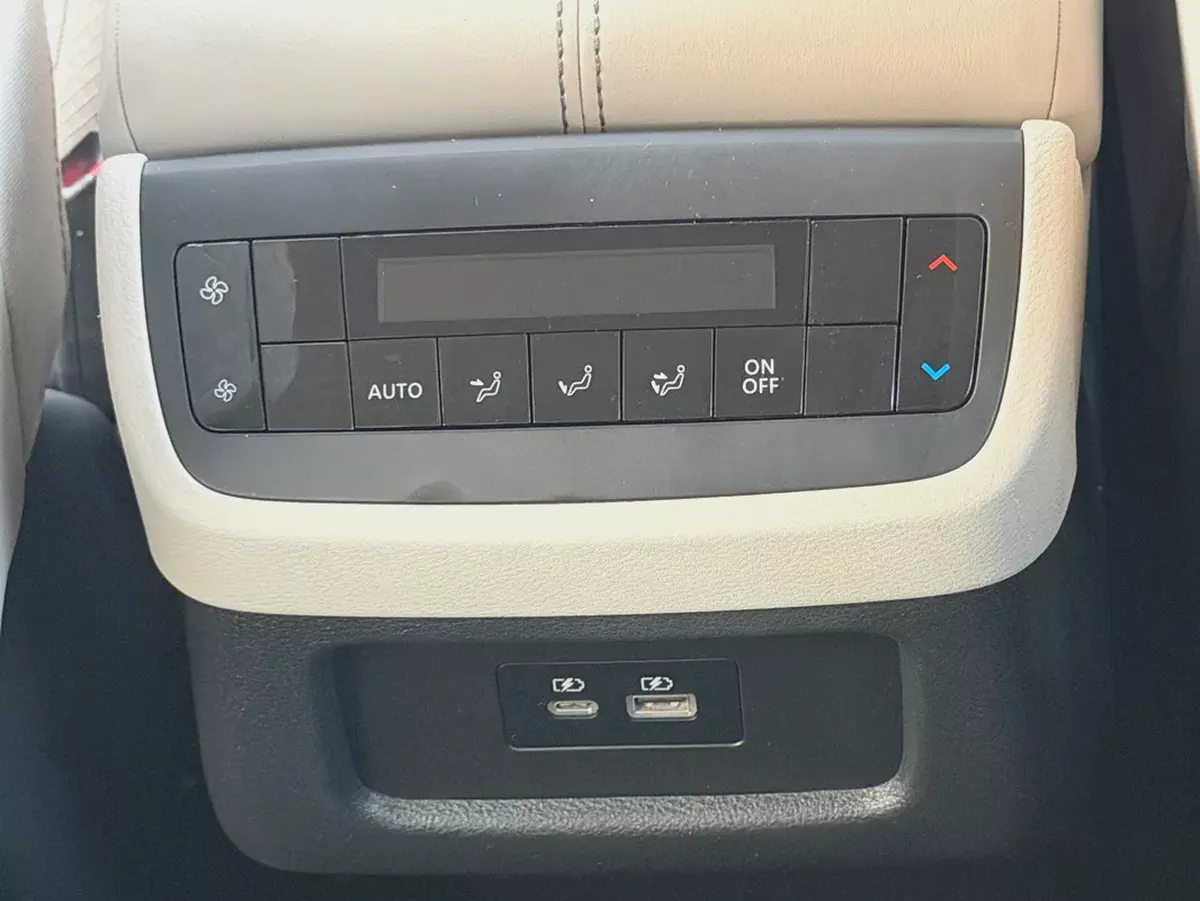 Nissan Pathfinder SL 2025 GCC Specs-11-11