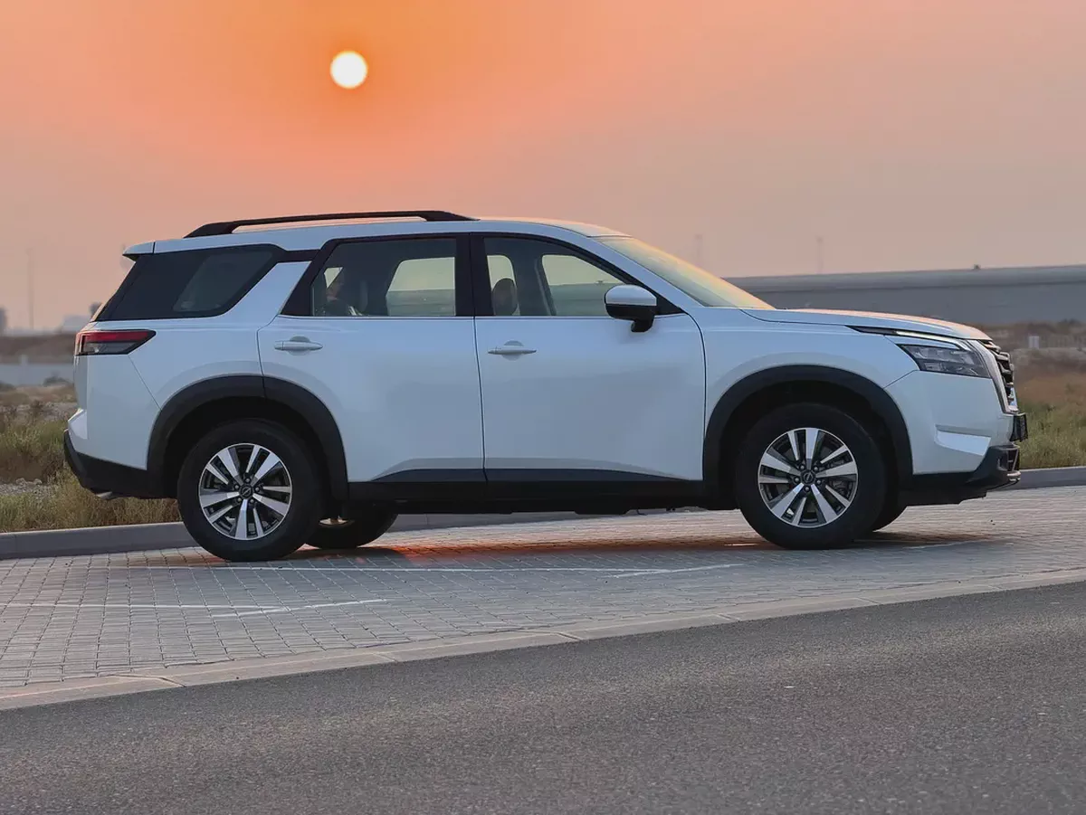 Nissan Pathfinder SL 2025 GCC Specs-5-5