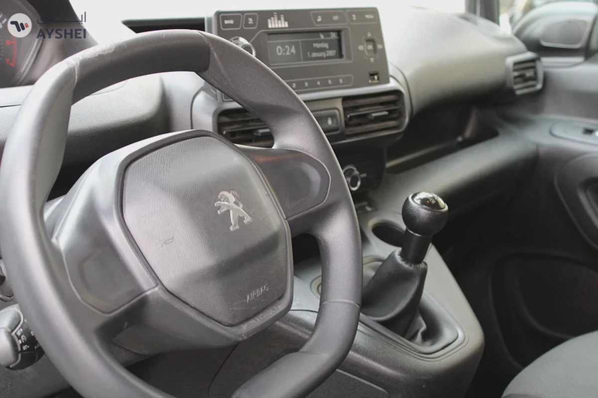 Peugeot Rifter 2022 (Diesel)-8-8
