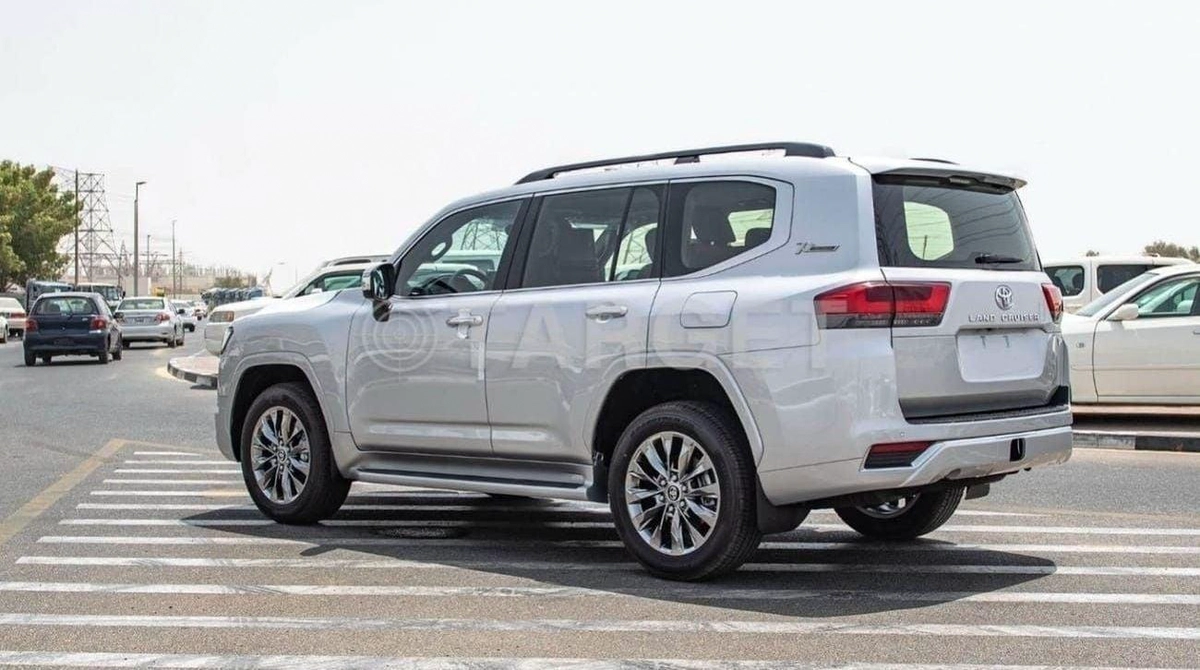 Toyota Land Cruiser LAND CRUISER VXR 3.3L DIESEL-5-0