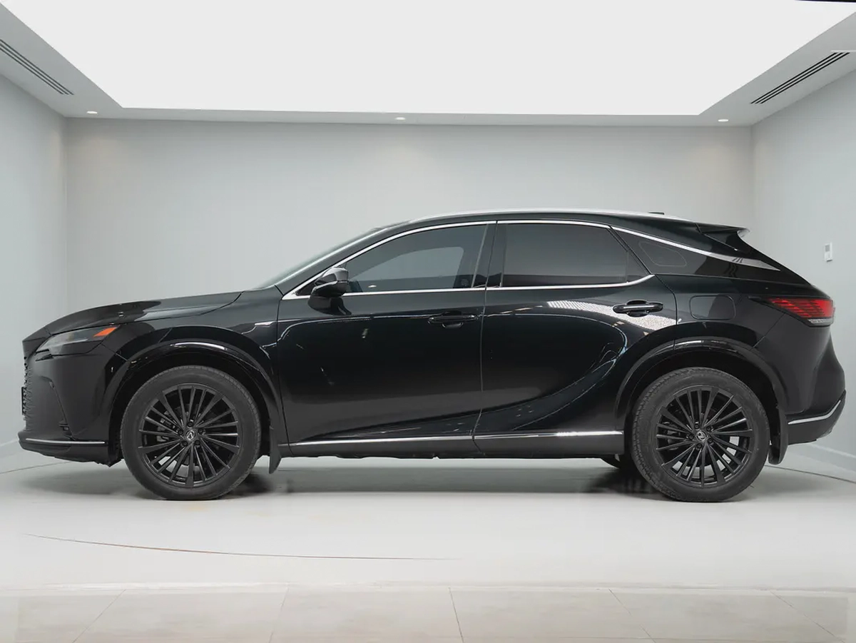 Lexus RX 350 F Sport 2023 | GCC Specs | Pristine Condition-1-1