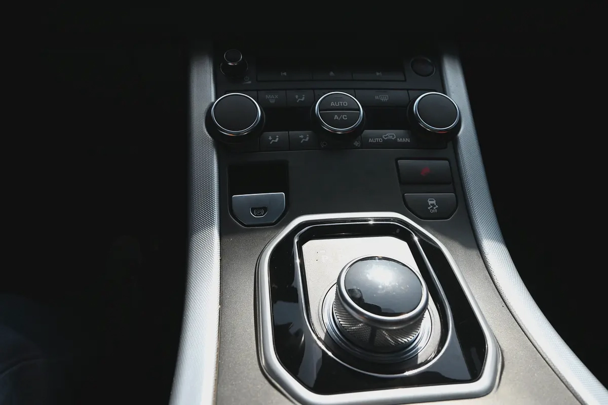 AGENCY MAINTAINED - RANGE ROVER EVOQUE 2.0TC DYNAMIC PLUS - PARK ASSIST - GCC-11-11
