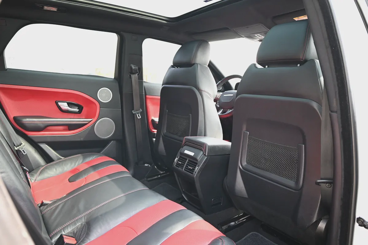 AGENCY MAINTAINED - RANGE ROVER EVOQUE 2.0TC DYNAMIC PLUS - PARK ASSIST - GCC-16-16