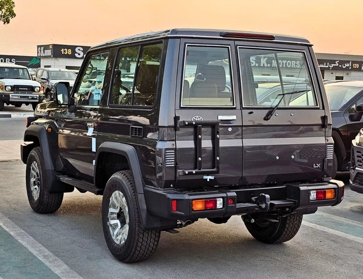 Toyota Land Cruiser 70 LC71 LX HARDTOP || 4.0L PETROL V6 A/T 4WD | DIFF LOCK | WINCH | LST, OVER FENDER (CODE # X71AFY)-4-0