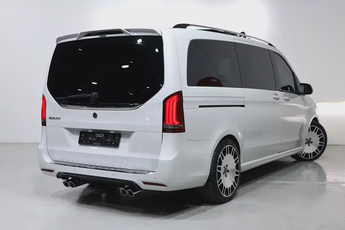 2018 Mercedes-Benz V-Class V250 Exclusive | GCC Specs -Brabus kit- Low Mileage-3-3